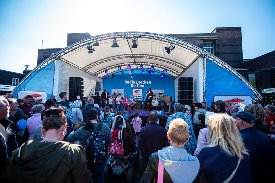 radio-brocken-on-tour-buehne.jpg