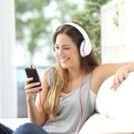 teaser_couch_smartphone_webstreams.png